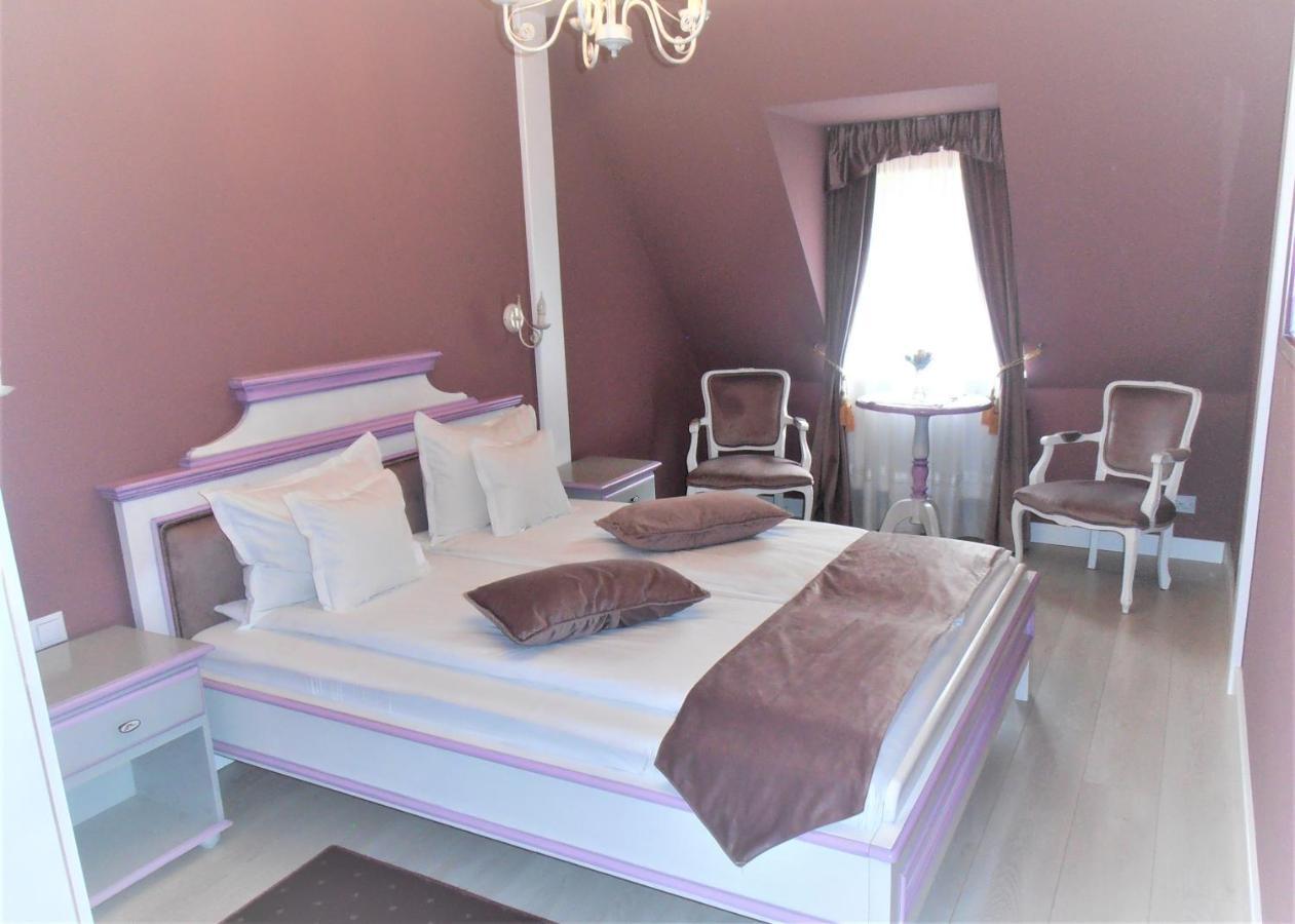 Gothic House Apartment Sibiu Ngoại thất bức ảnh