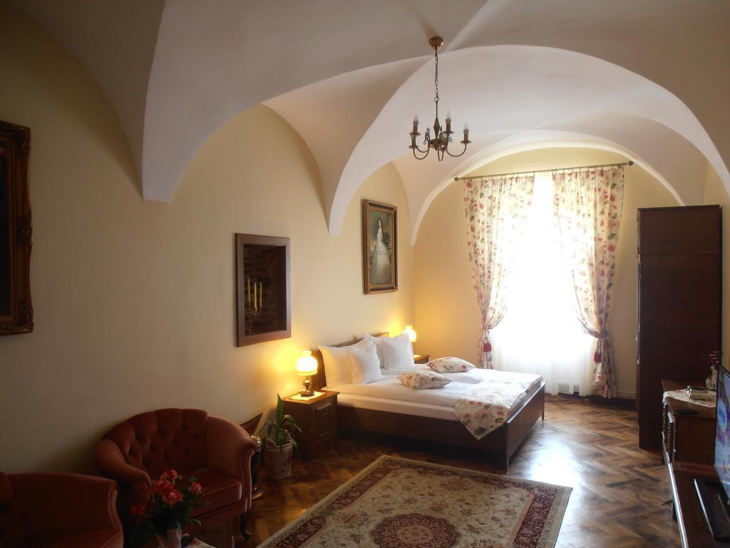 Gothic House Apartment Sibiu Ngoại thất bức ảnh