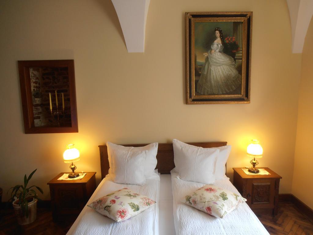 Gothic House Apartment Sibiu Ngoại thất bức ảnh