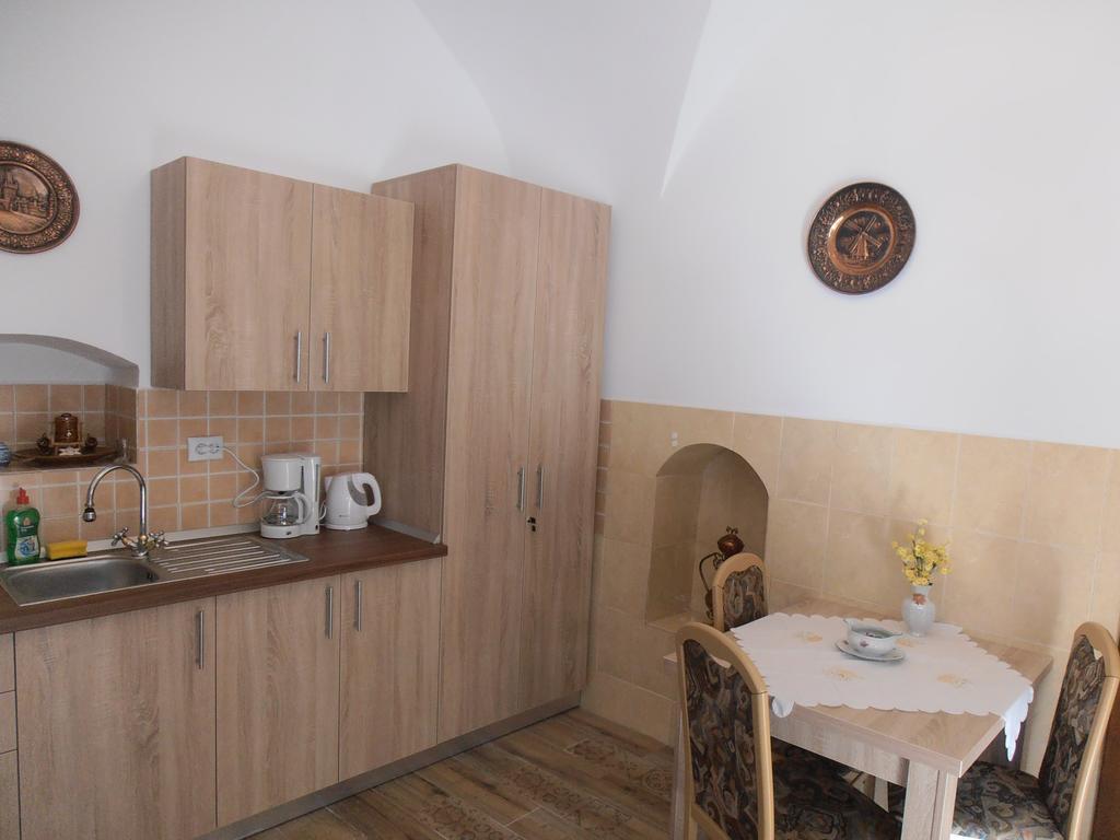 Gothic House Apartment Sibiu Ngoại thất bức ảnh