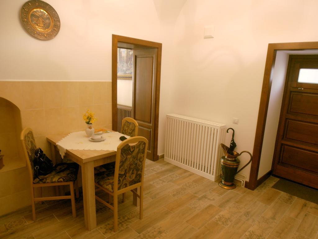 Gothic House Apartment Sibiu Ngoại thất bức ảnh