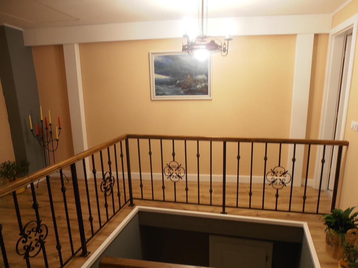 Gothic House Apartment Sibiu Ngoại thất bức ảnh