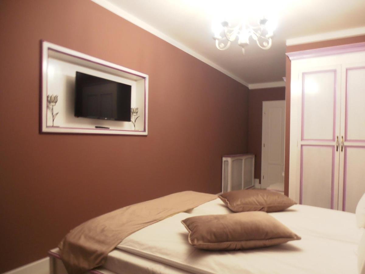 Gothic House Apartment Sibiu Ngoại thất bức ảnh